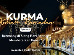 Segarnya Berenang di Siang Hari, Apakah Membatalkan Puasa?