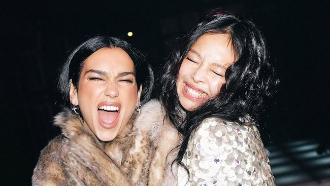Lirik Lagu Handlebars - Jennie dan Dua Lipa