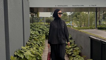img-title Paula Verhoeven Adukan Hakim, Komisi Yudisial Langsung Beri Tanggapan