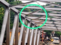 Muncul Lengkungan Horor yang Bikin Jembatan Cidadap Kembali Tutup