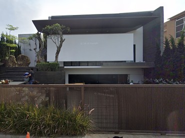img-title Ini Potret Rumah Mewah Ridwan Kamil & Atalia Praratya Berkonsep Modern Geometris di Bandung