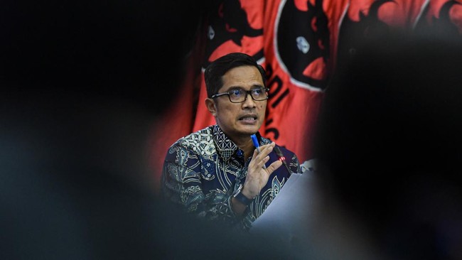 KPK respons mantan pegawainya Febri Diansyah bergabung ke tim hukum Sekjen PDIP Hasto selaku terdakwa kasus dugaan suap