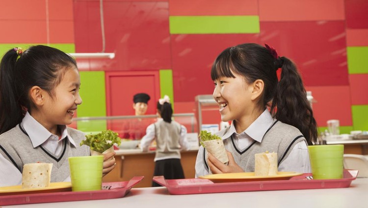 Ilustrasi Anak Sekolah Makan Ilustrasi Anak Sekolah Makan