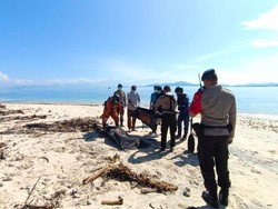 Mayat Misterius Ditemukan Membusuk di Gili Nanggu Sekotong
