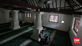 FOTO: Sambangi Masjid Si Pitung, Salah Satu Masjid Tertua di Jakarta