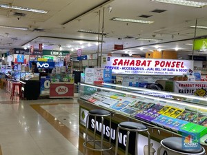 Jualan HP China Tak Laku, Nasib Pedagang Memprihatinkan Jualan HP China Tak Laku, Nasib Pedagang Memprihatinkan