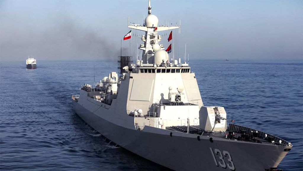 Iran-Rusia Latihan Militer Bareng saat AS Siaga Gempur Teheran