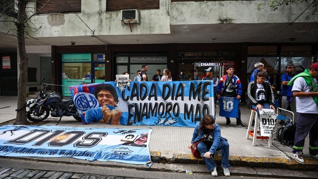 FOTO: Sidang Perdana Kasus Kematian Maradona