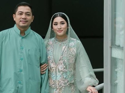 Sang Istri Santai Jalani Kehamilan, Ade Govinda Malah Alami Morning Sickness