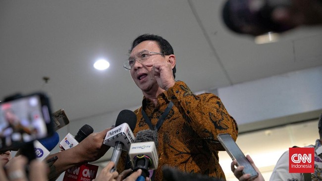 Komisaris Pertamina periode 2019-2024 Basuki Tjahaja Purnama alias Ahok mengaku belum bisa hadir sebagai saksi sidang kasus korupsi tata kelola minyak mentah.