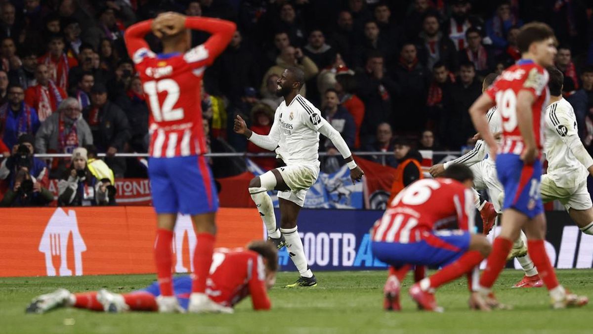 FOTO: Real Madrid Menang Dramatis, Atletico Menangis