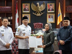 Ali Rahman Meninggal Dunia, Ayu Asalasiyah Jabat Plt Bupati Way Kanan