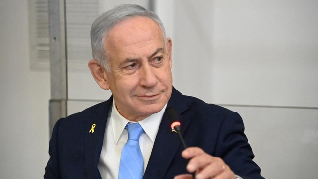 Netanyahu Bakal Tetap Serang Gaza Meski Hamas Bebaskan Sandera Perdana Menteri Israel Benjamin Netanyahu menegaskan tidak akan ada gencatan senjata meski Hamas membebaskan satu orang sandera AS-Israel.