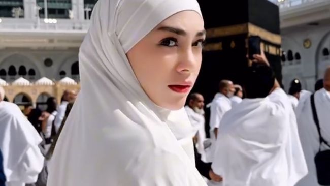 Putuskan Berhijab, Celine Evangelista Ngaku Dapat Tekanan dari Orang Terdekat