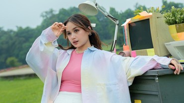 img-title Chintya Gabriella Rutin Pilates di Tengah Kesibukan Bermusik