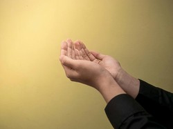 Doa Akhir dan Awal Tahun Baru Islam Beserta Cara Mengamalkannya