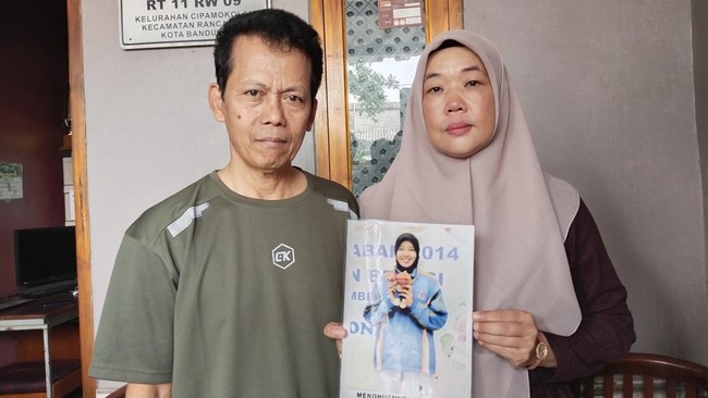 Fidya Kamalindah (29) pamit ke orang tuanya 10 tahun lalu dan tak pernah kembali. Sampai akhirnya seorang pria yang mengklaim suaminya minta tebusan Rp50 juta.