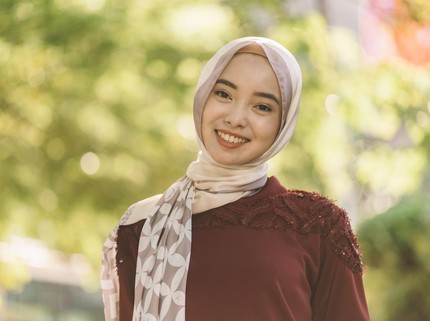 Rekomendasi Tren Gamis Lebaran 2025 dengan Harga di Bawah Rp500 Ribu