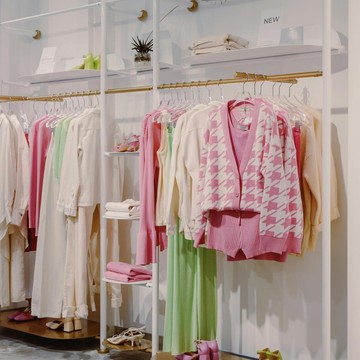 Netizen Soroti Brand Modest Fashion Lokal Lantaran Kasus Dugaan Korupsi Pertamina dan Antam