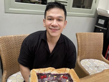 img-title Bukan Sinus, Jordi Onsu Ungkap Alasan Operasi Plastik
