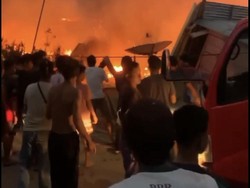 Kebakaran Hebat di Suli Barat Luwu Jelang Buka Puasa, 6 Rumah Hangus
