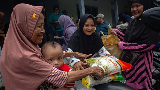 Masyarakat penerima bantuan BPNT dan PKH dapat mengecek status pencairan secara online. Berikut cara cek penerima BPNT dan PKH November 2025 lewat hp.