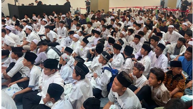 ASG menggelar buka puasa dengan 1.000 anak yatim di Menara Syariah PIK 2, menjadi wujud kepedulian sosial terhadap masyarakat sekitar.