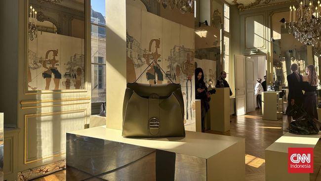 Delvaux melakukan keberlanjutan di dunia fashion dengan cara berbeda, melalui seni dan keindahan yang bisa diwariskan dari masa ke masa.