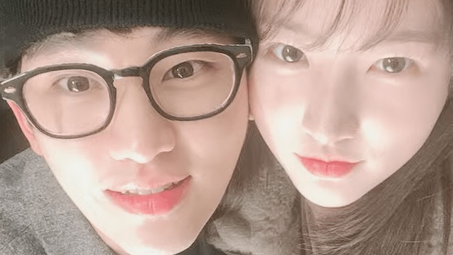 Kim Soo Hyun Dituding Bohong Pacari Kim Sae Ron Dewasa&comma; Barang Ini Jadi Bukti