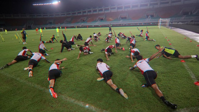 Timnas Indonesia U-17 akan melakoni tiga pertandingan uji coba selama pemusatan latihan di Qatar sebelum Piala Asia U-17 2025.