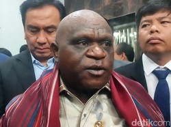 Natalius Pigai Nilai Presidential Threshold 20% Langgar HAM