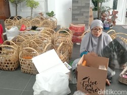 Berkah Perajin Parsel Indramayu Menjelang Lebaran