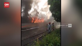 VIDEO:Polisi Tangkap Pelaku Pembakaran Gerbong Kereta di Stasiun Tugu