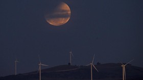 Fenomena blood moon.