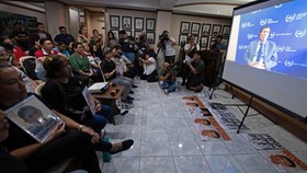 Tangis-Amarah Keluarga Korban Kejahatan Duterte Saksikan Sidang ICC