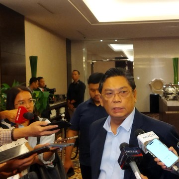 Di Tengah Efisiensi Anggaran, DPR Rapat Tersembunyi di Hotel Fairmont! Berapa Harga Sewanya?