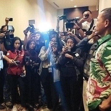 Kronologi Penggerudukan Rapat RUU TNI di Hotel Mewah Fairmont hingga #TolakRUUTNI Menggema di Medsos