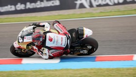 Mario Aji, Pembalap Pertama Indonesia Cetak 8 Poin di Moto2 2025