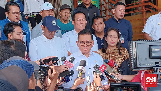 Mendag Budi Santoso akhirnya resmi mencabut Permendag Nomor 8 Tahun 2024 yang selama ini dituduh telah 'membunuh' Sritex Cs.