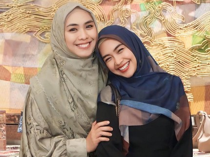 Oki Setiana Dewi Ungkap Ria Ricis Biayai Pengobatan Anaknya Sulaiman Kala Dirinya Tak Ada Uang