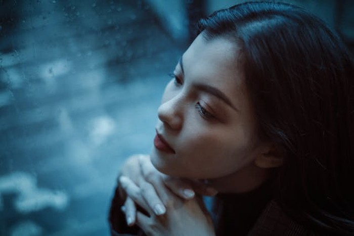 Sering Mengeluh atau Terlihat Murung/Foto: Pexels.com/ Khoa Võ