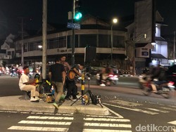 Lika-liku Musisi Jalanan Mendulang Cuan di Persimpangan Jogja