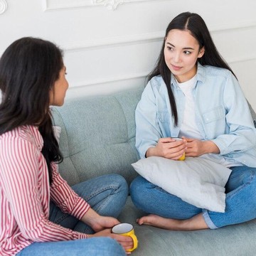 Sering Curhat Berlebihan? Yuk, Kenalan dengan Trauma Dumping dan Solusinya!