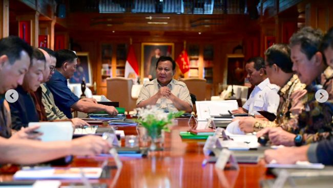 Hari Minggu Semua Menteri Prabowo Rapat, Tidak Mengenal Libur