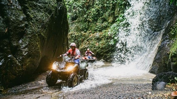 Kuber Bali ATV, Keseruan Melewati Terowongan hingga Air Terjun