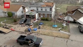 VIDEO: Penampakan AS Usai Dihantam Tornado, 17 Orang Tewas