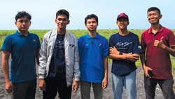 Bangga! Siswa SMK di Pontianak Sukses Luncurkan Roket Buatan Sendiri Setinggi 1 Km
