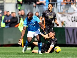 Statistik Bertahan Idzes Saat Venezia Imbangi Napoli