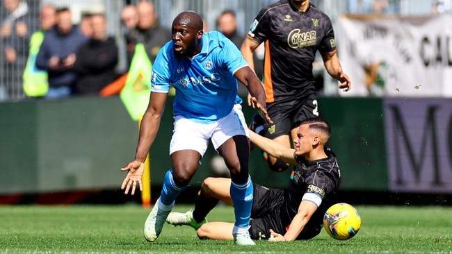 Venezia berhasil menahan imbang Napoli tanpa gol pada pekan ke-29 Liga Italia di Stadion Pier Luigi Penzo, Minggu (16/3) malam WIB.