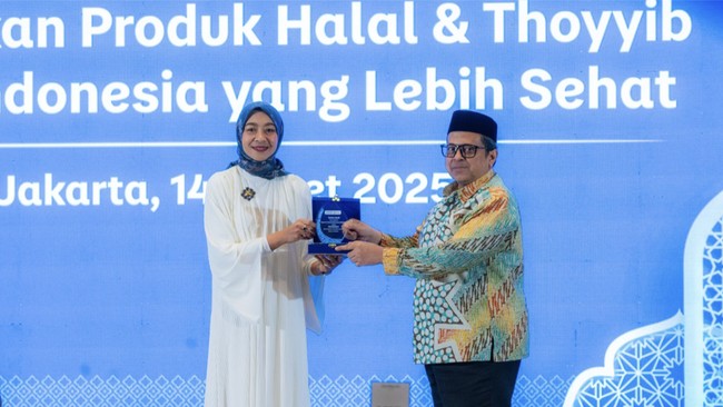 BPJPH menyampaikan apresiasi atas langkah Danone Indonesia melalui Aqua membantu usaha mikro, kecil, dan menengah (UMKM) mendapatkan sertifikasi halal.